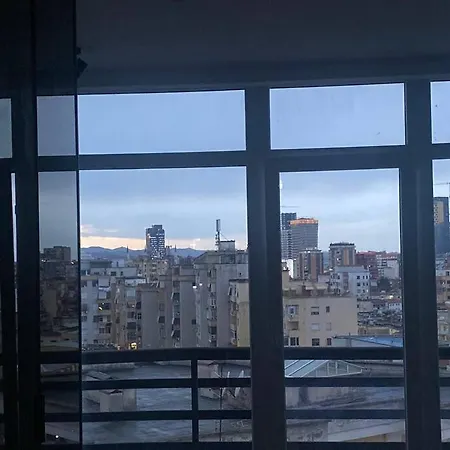 Luxury View Near Center Apartment